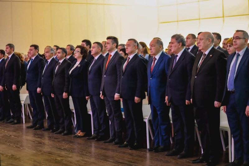 Səhiyyə Nazirliyi Ə.Əliyev adına Azərbaycan Dövlət Həkimləri Təkmilləşdirmə İnstitutunun 90 illik yubileyi keçirilir